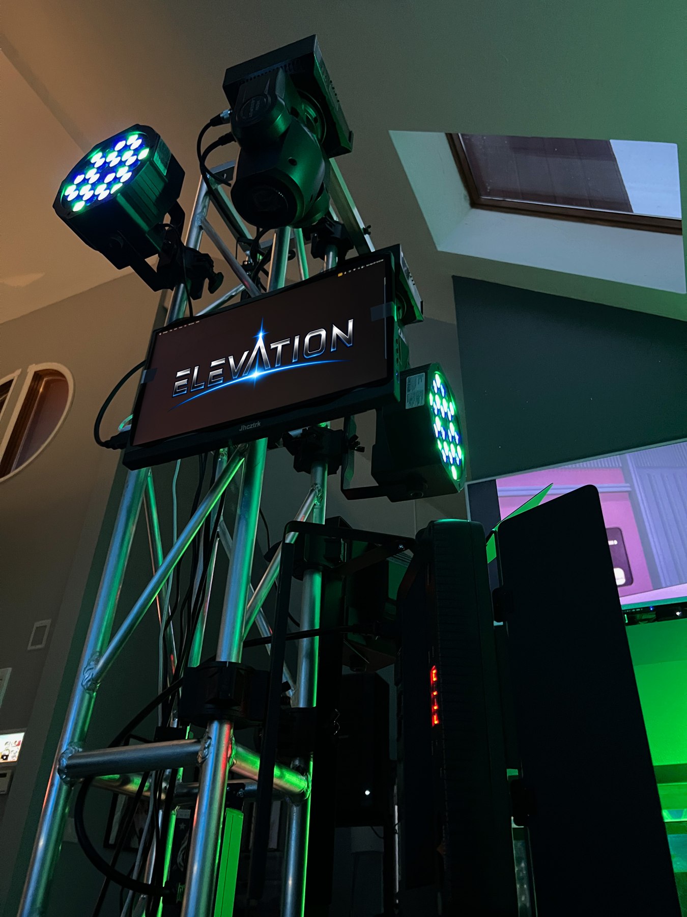 SodaPop House soundstage light tower with ELEVATION video and synchronized concert lighting